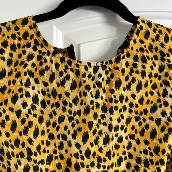 Yellow leopard romper - Picture 7 of 11